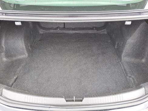 Used 2024 Chevrolet Malibu LT FWD image 11