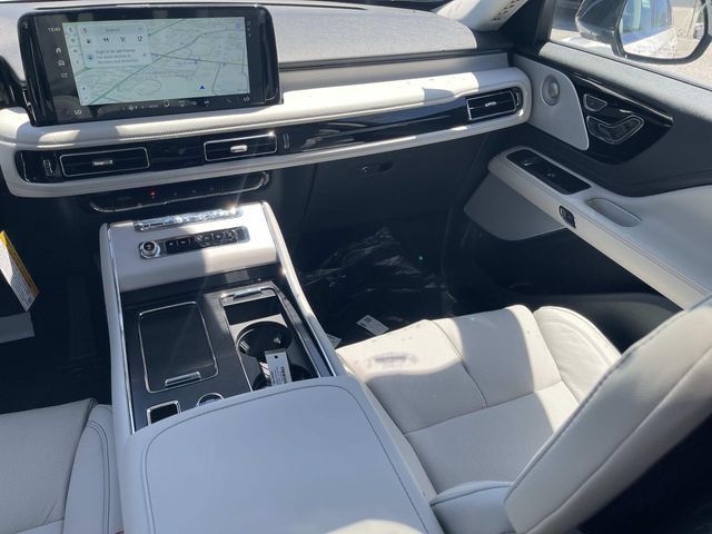 New 2026 Lincoln Aviator Reserve AWD/4WD image 15