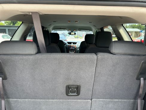 Used 2013 Chevrolet Traverse LT w/ All-Star Edition FWD image 9