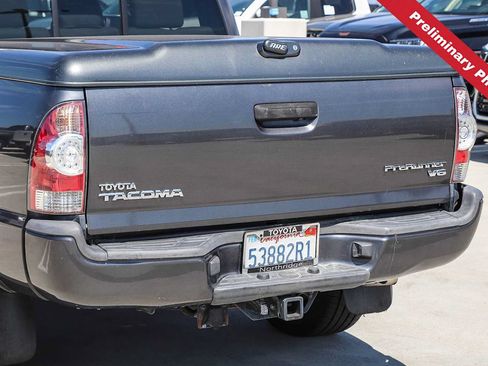 Used 2015 Toyota Tacoma PreRunner w/ TRD Sport Package RWD image 9