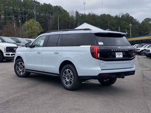 New 2026 Ford Expedition Max Active RWD image 5