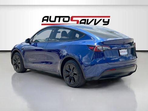 Used 2025 Tesla Model Y Long Range RWD image 5