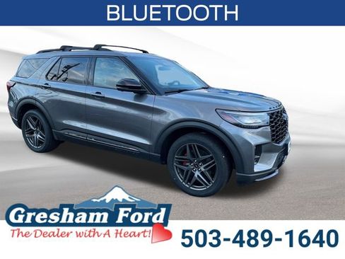 Certified 2025 Ford Explorer ST image 9