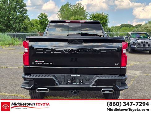 Used 2025 Chevrolet Silverado 1500 LT Trail Boss w/ LT Trail Boss Premium Package AWD/4WD image 4