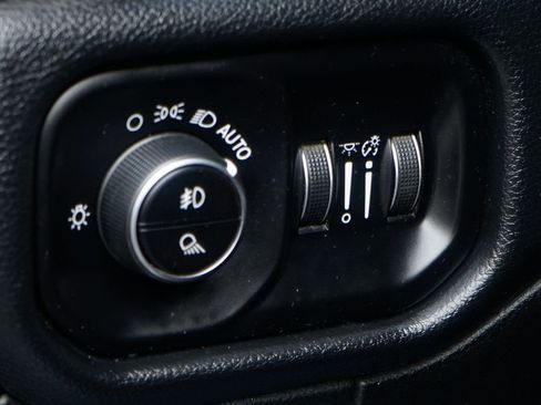 Used 2019 RAM 2500 Laramie w/ Night Edition AWD/4WD image 19