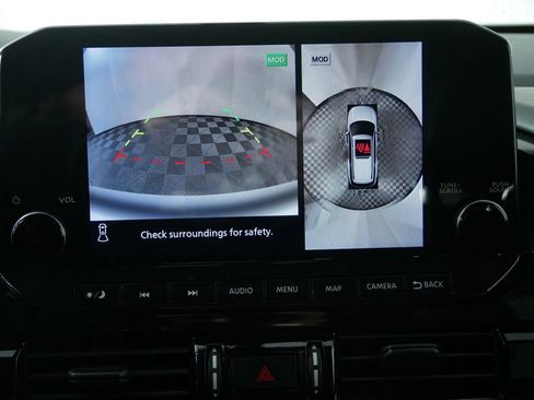 Used 2023 Nissan Pathfinder SL image 34