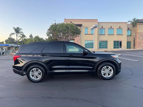 Used 2022 Ford Explorer XLT RWD image 6