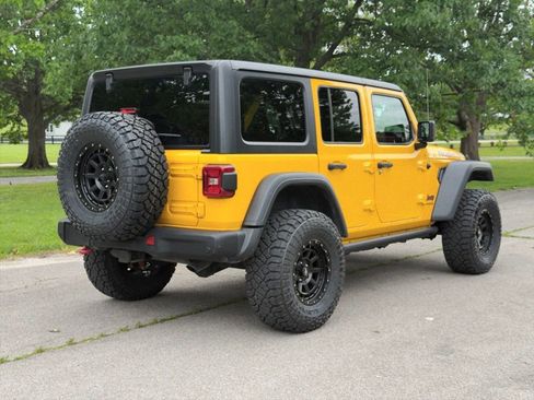Used 2021 Jeep Wrangler Unlimited Rubicon w/ Dual Top Group AWD/4WD image 6