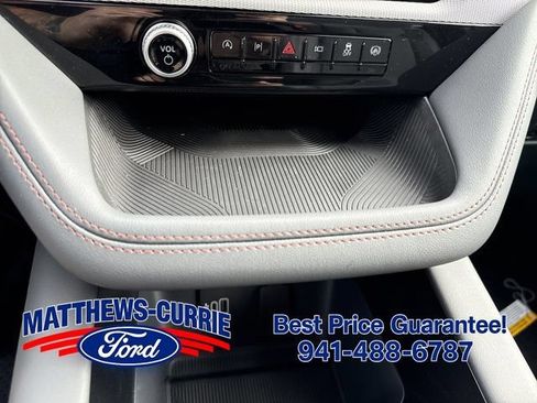 New 2026 Ford Explorer Active w/ Active Comfort Package RWD image 21