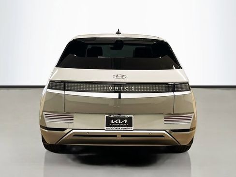 Used 2024 Hyundai Ioniq 5 Limited image 7