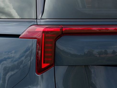 New 2026 Kia Carnival SX image 3