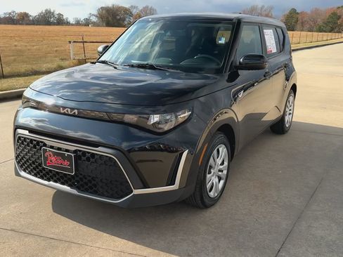 Used 2024 Kia Soul LX image 5
