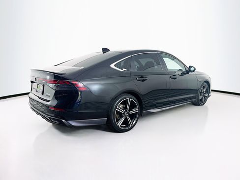 Used 2023 Honda Accord Sport image 9