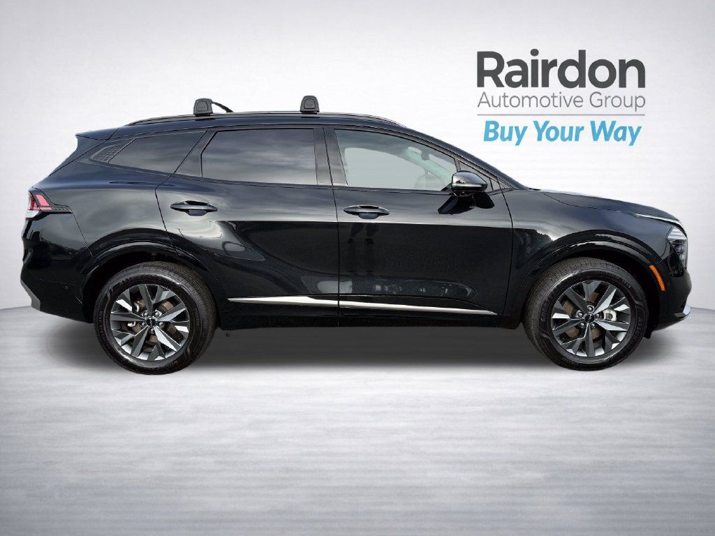 Certified 2025 Kia Sportage SX Prestige AWD/4WD image 8