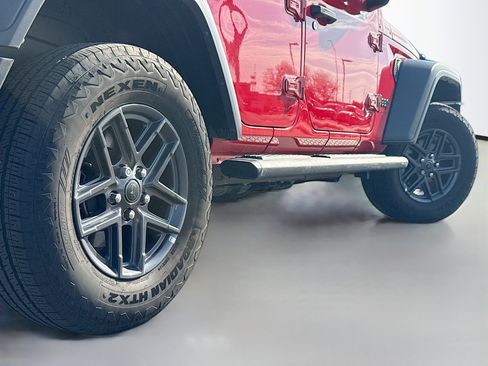 Used 2024 Jeep Wrangler Unlimited Sport image 14