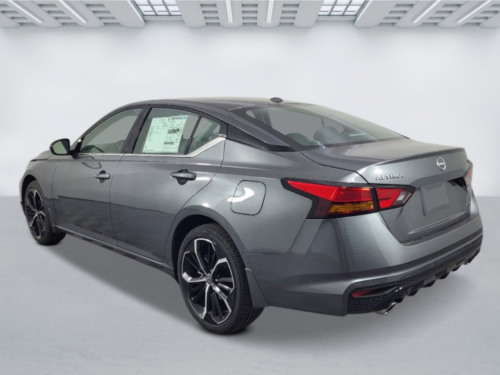 New 2026 Nissan Altima 2.5 SR AWD/4WD image 3