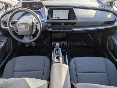 Used 2024 Toyota Prius LE image 18