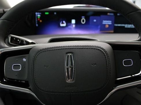 New 2026 Lincoln Nautilus Reserve image 40