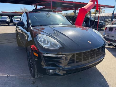Used 2018 Porsche Macan image 10
