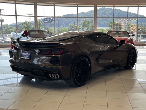 Used 2020 Chevrolet Corvette Stingray Coupe w/ 1LT RWD image 5