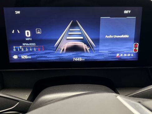 Used 2025 Chevrolet Traverse LT w/ Driver Confidence Package FWD image 13