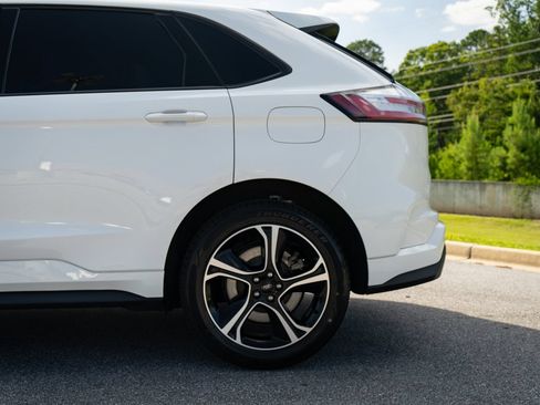 Used 2023 Ford Edge ST AWD/4WD image 6