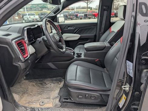 Used 2024 GMC Canyon AT4X image 2