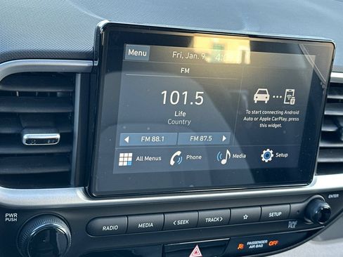 Used 2026 Hyundai Venue SEL FWD image 17
