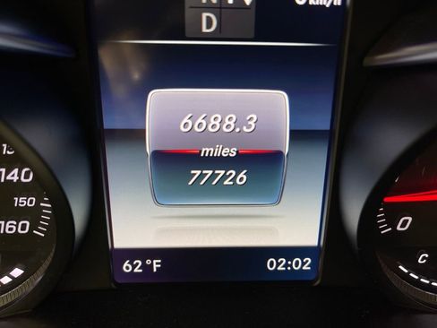 Used 2019 Mercedes-Benz GLC 300 image 19