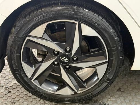 Certified 2023 Hyundai Elantra Limited FWD image 46