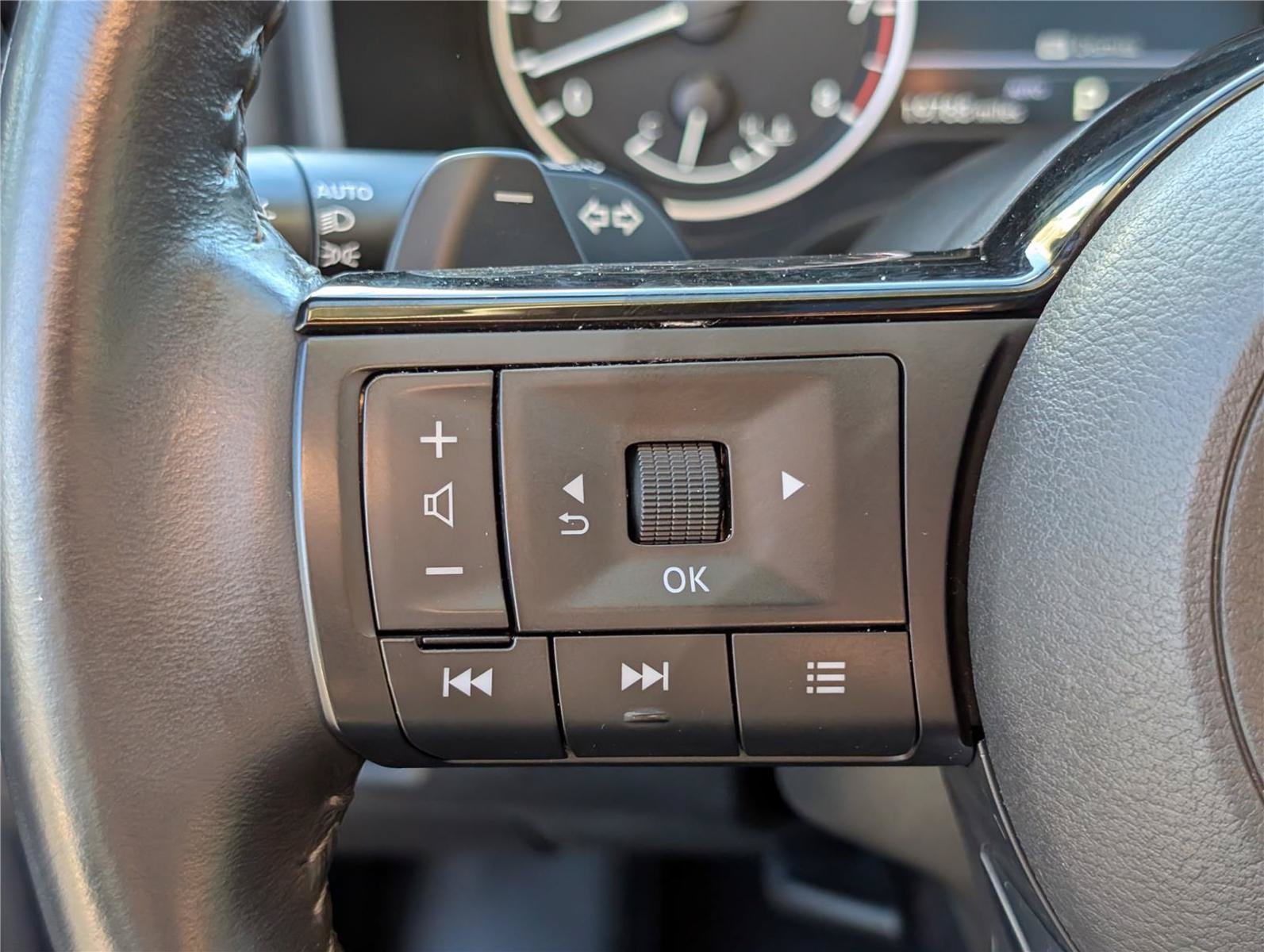Used 2023 Nissan Rogue SL w/ SL Premium Package AWD/4WD image 23