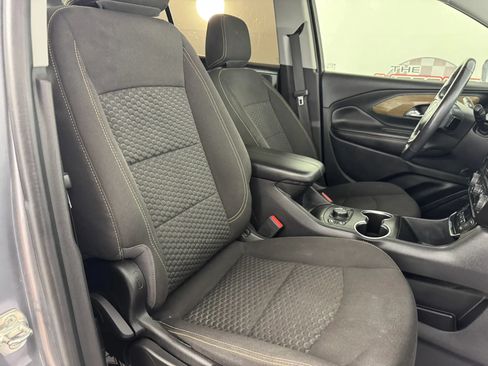 Used 2020 GMC Terrain SLE w/ Driver Convenience Package FWD image 33