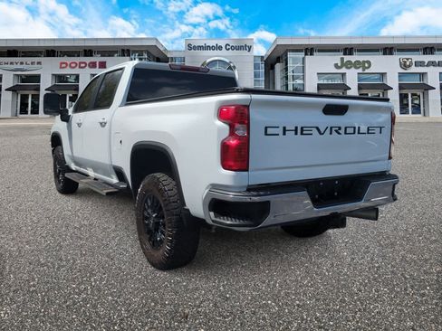 Used 2022 Chevrolet Silverado 2500 LT w/ Convenience Package AWD/4WD image 6