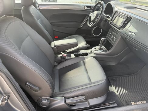 Used 2012 Volkswagen Beetle 2.5 FWD image 16