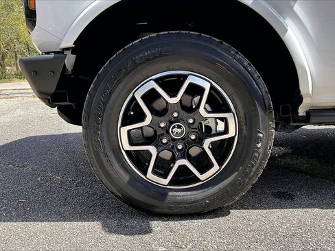 Used 2023 Ford Bronco Outer Banks image 31