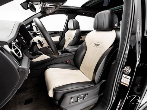 Used 2022 Bentley Bentayga image 34