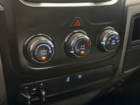 Used 2017 RAM 1500 Express RWD image 15