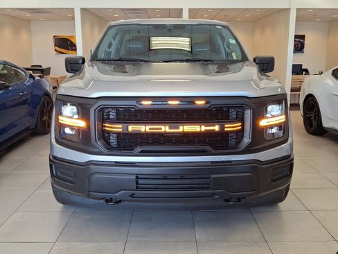 Used 2025 Ford F150 XL AWD/4WD image 2