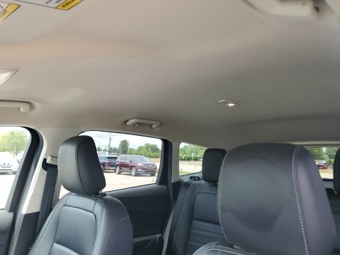Used 2019 Ford Escape SEL AWD/4WD image 11