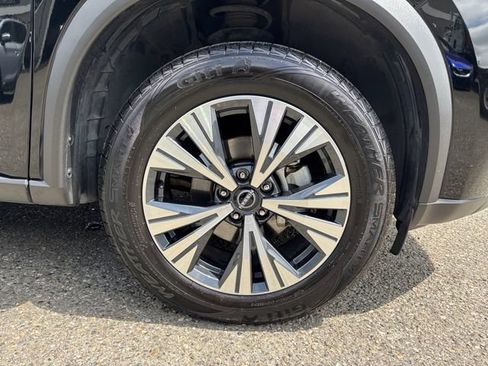 Used 2023 Nissan Rogue SV AWD/4WD image 27