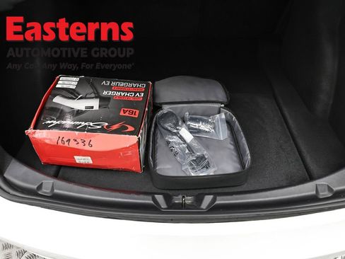 Used 2023 Tesla Model 3 Standard Range image 9