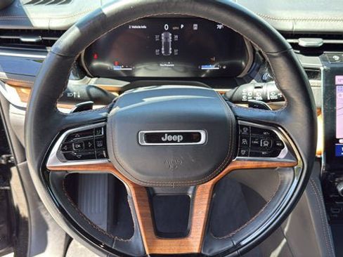 Used 2023 Jeep Grand Cherokee Summit AWD/4WD image 15