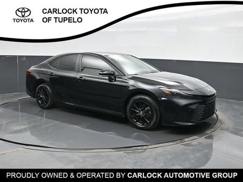 Used 2025 Toyota Camry LE w/ Convenience Package FWD image 6