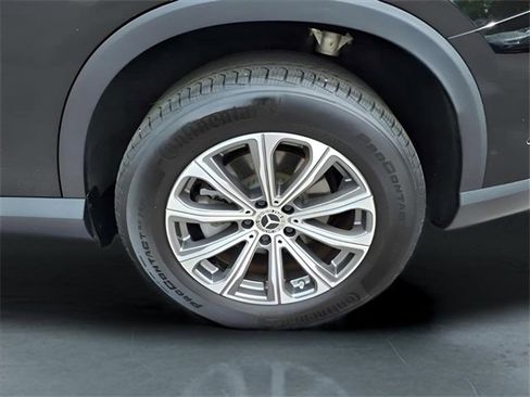 Used 2024 Mercedes-Benz GLC 300 image 5