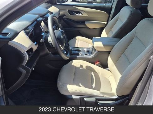 Used 2023 Chevrolet Traverse LS AWD/4WD image 14