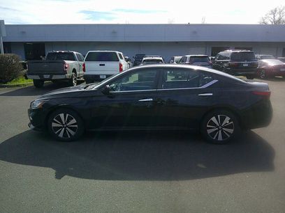 Used 2021 Nissan Altima 2.5 SV