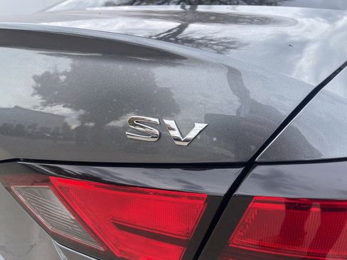 Certified 2022 Nissan Altima 2.5 SV w/ SV Premium Package image 6