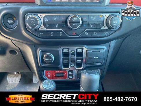 Used 2020 Jeep Gladiator Rubicon AWD/4WD image 16