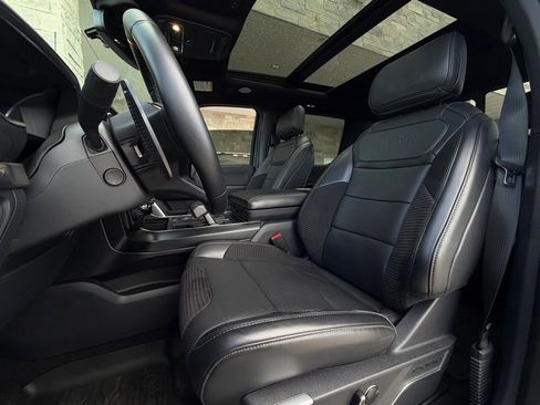Used 2023 Ford F150 Raptor AWD/4WD image 5