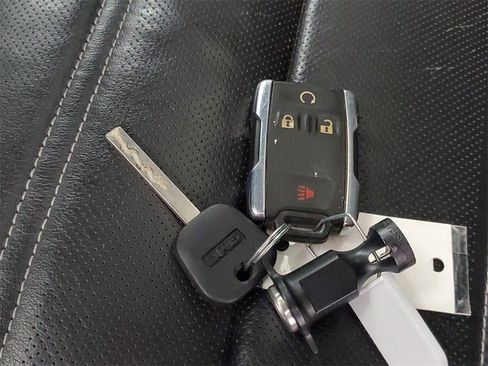 Used 2018 GMC Sierra 1500 Denali w/ Denali Ultimate Package image 26